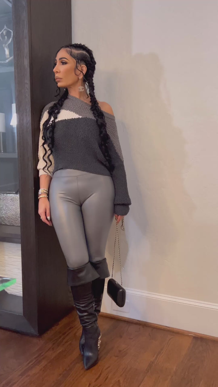 Ria (Gray Leggings) ALL SALE ITEMS ARE A FINAL SALE NO EXCHANGE