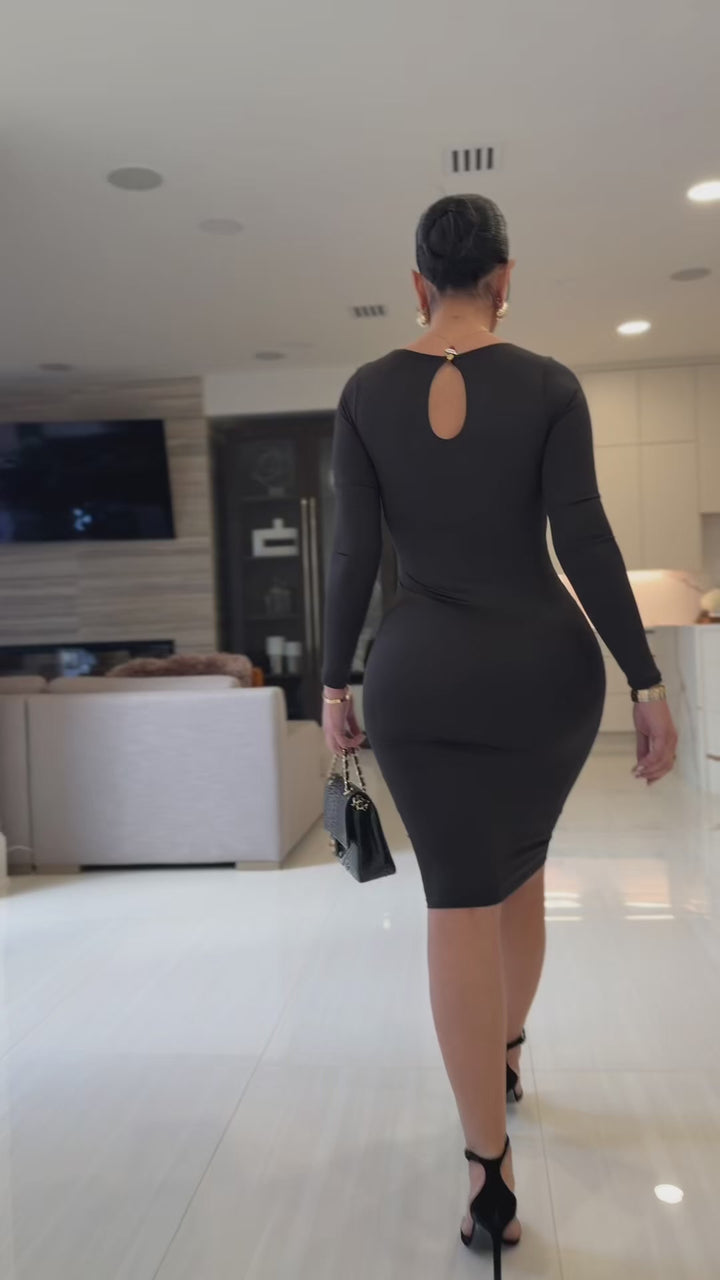 Lordes (Black Midi Dress)