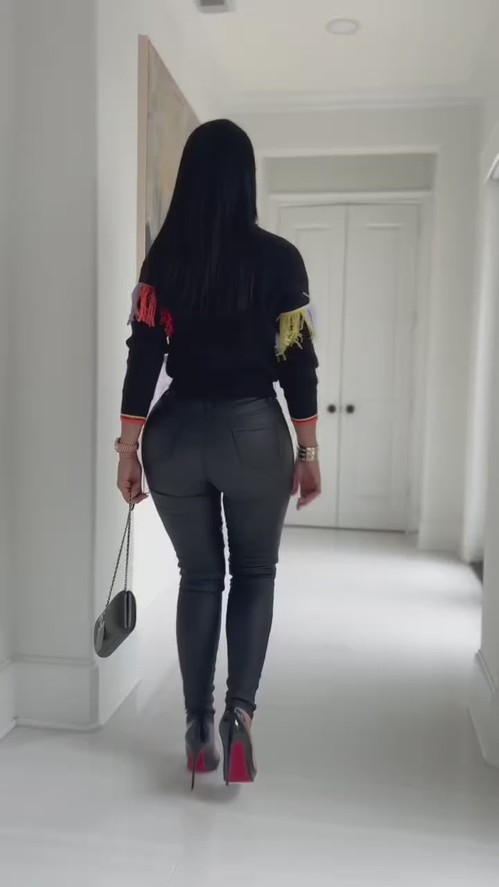 Raul (Black Pull Over Sweater)