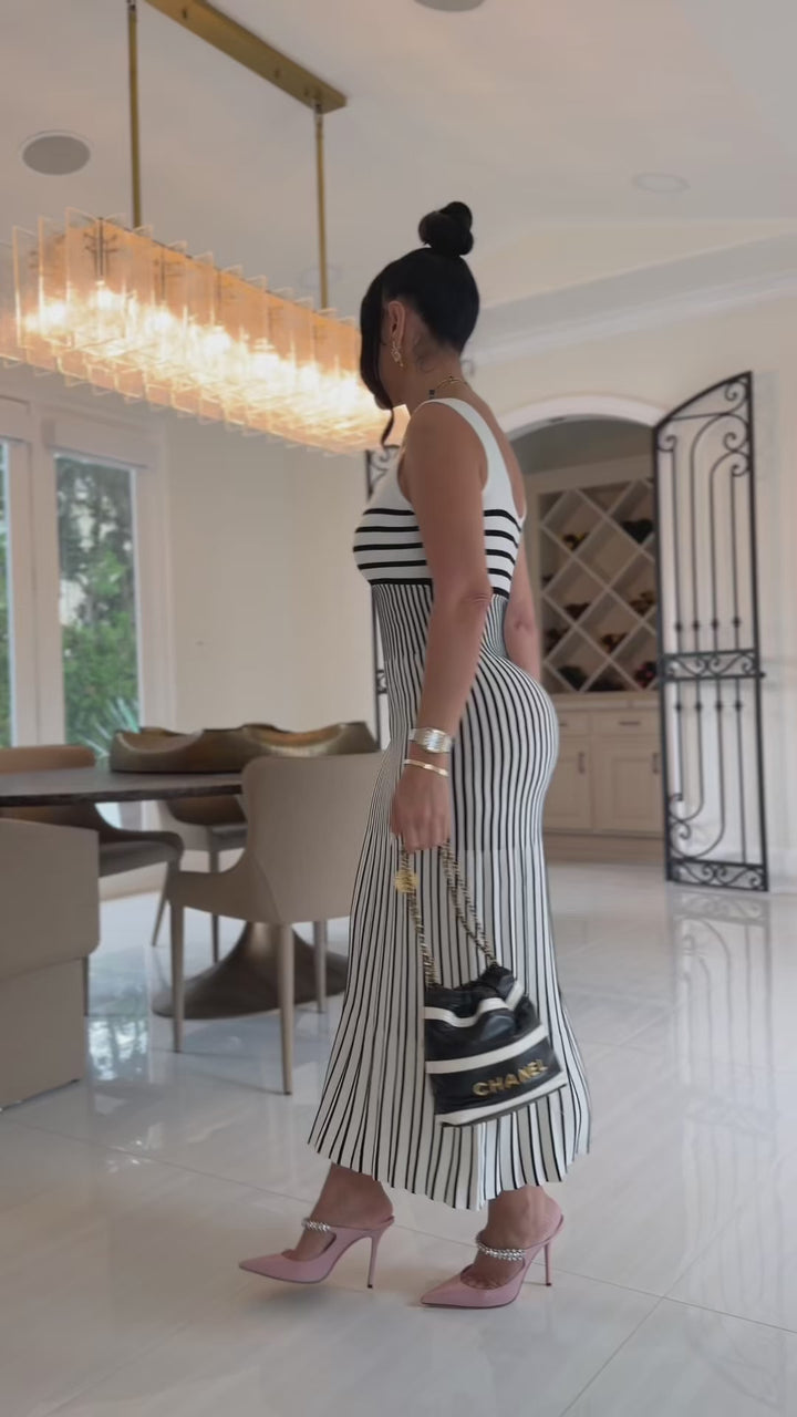 Fee (Cream/Black Dress)