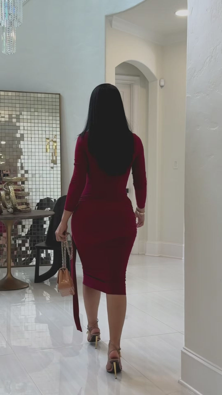 Lulee (Wine Midi Dress)