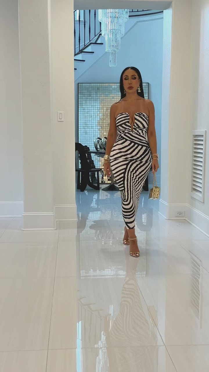 Breeze (Black/Cream Zebra Print Dress)
