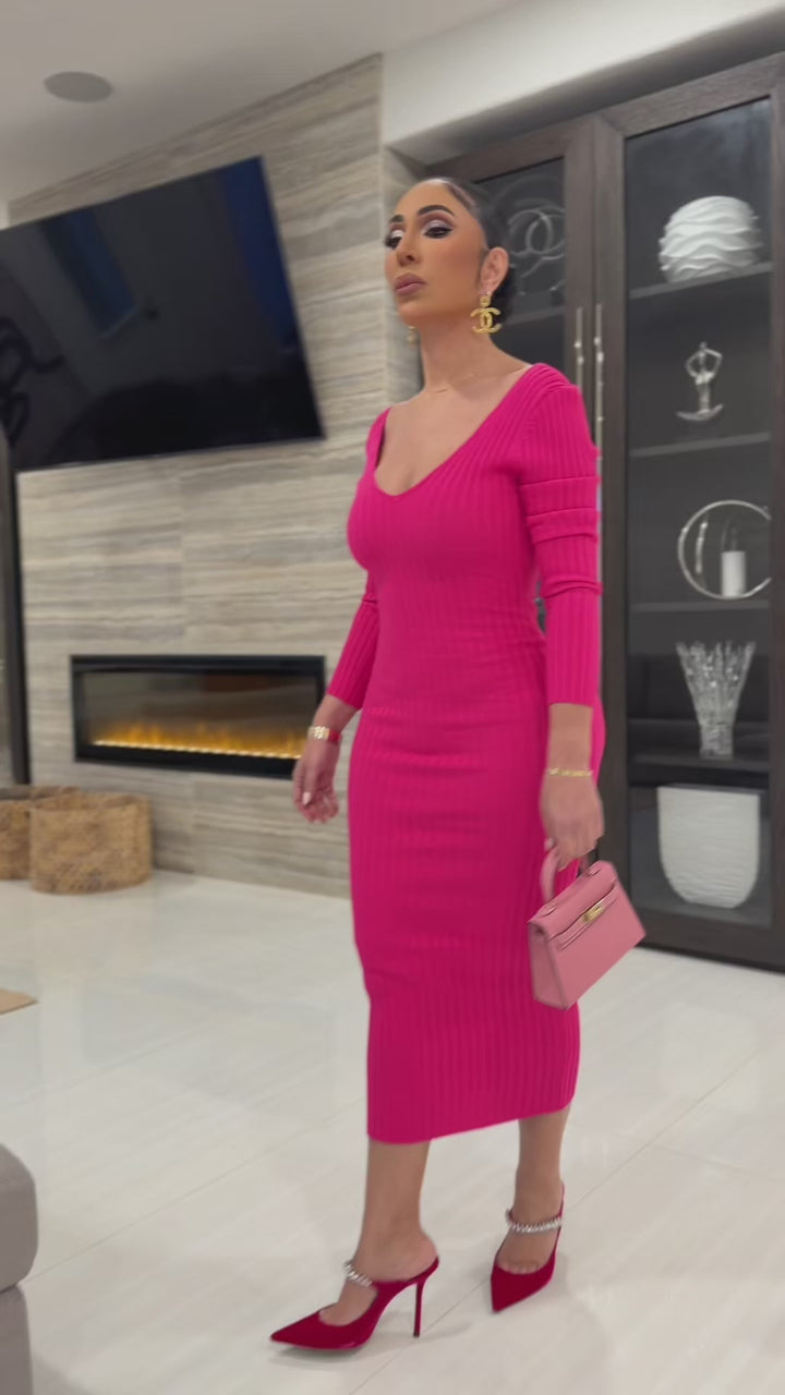 Lauren (Fuchsia Ribbed Sweater Dress)